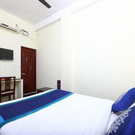 Oyo 094 Bussy St Prakasam Residency Hotel Pondicherry Ngoại thất bức ảnh