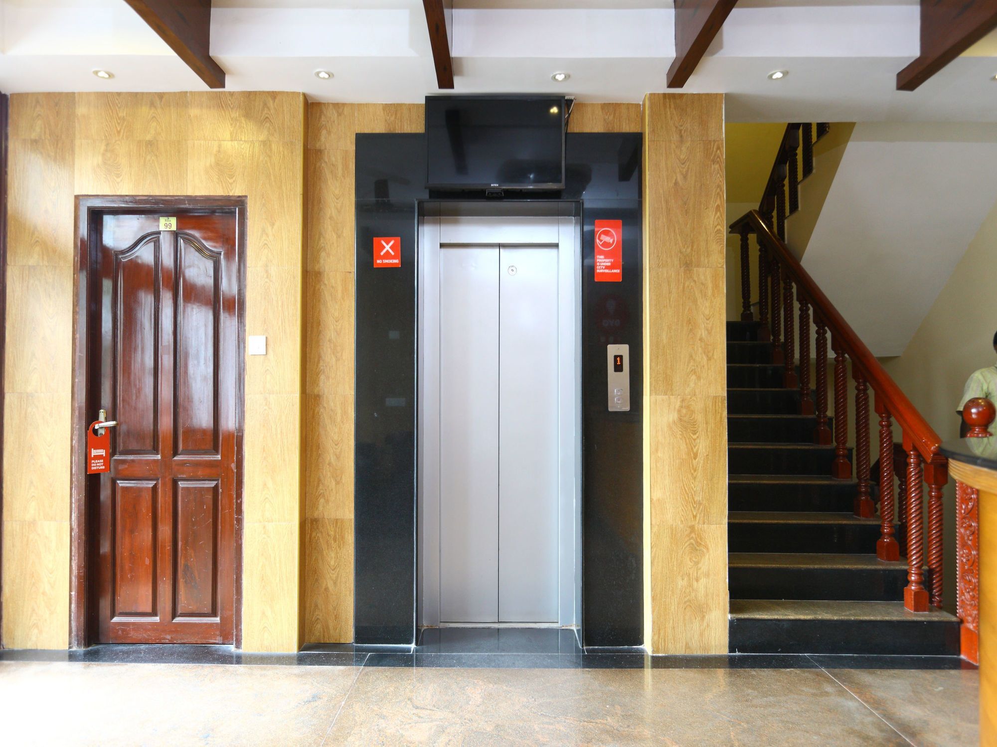 Oyo 094 Bussy St Prakasam Residency Hotel Pondicherry Ngoại thất bức ảnh