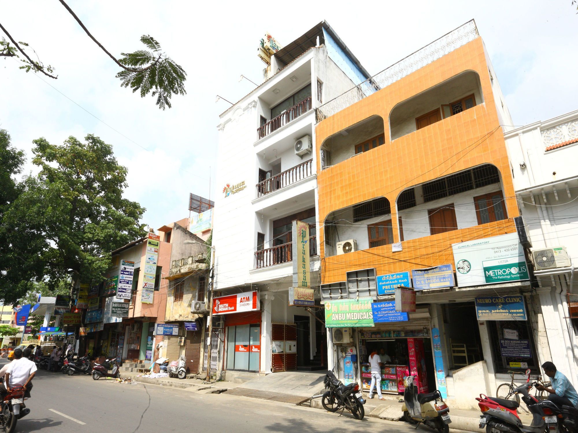 Oyo 094 Bussy St Prakasam Residency Hotel Pondicherry Ngoại thất bức ảnh